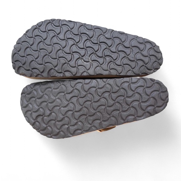 Men’s Nubuck Taupe Birkenstock Soft Footbed Clogs - Picture 4 of 4